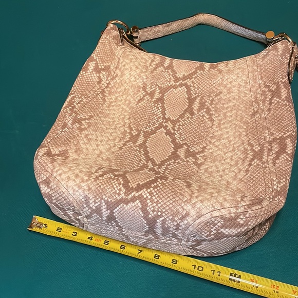 Snakeskin Michael Kors Shoulder Bag - Picture 13 of 13